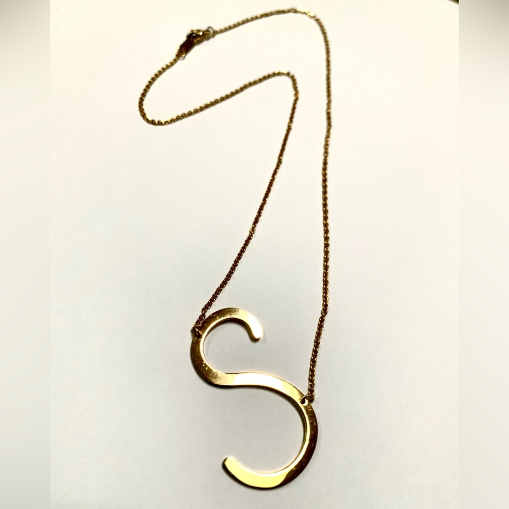 ๐ SALE $15 ๐ Stainless Steel 18K Gold Plated Sideways S Initial Chain Link